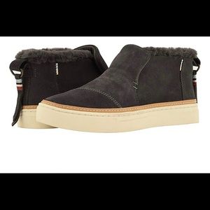 TOMS Paxton Water-Resistant Slip-Ons, Size 7